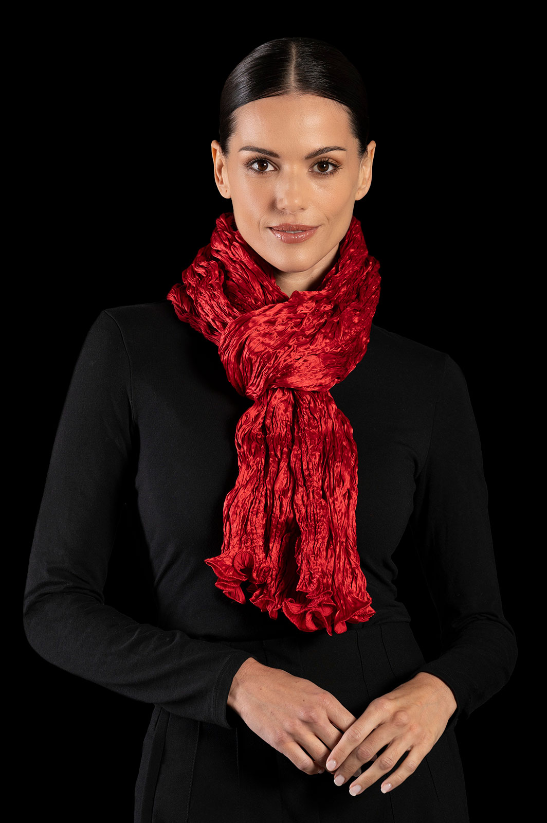 This scarf uses Fortuny’s own techniques, which we spent years discovering and mastering.