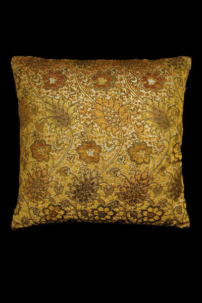 Fortuny Bucintoro square biscuit printed velvet cushion front