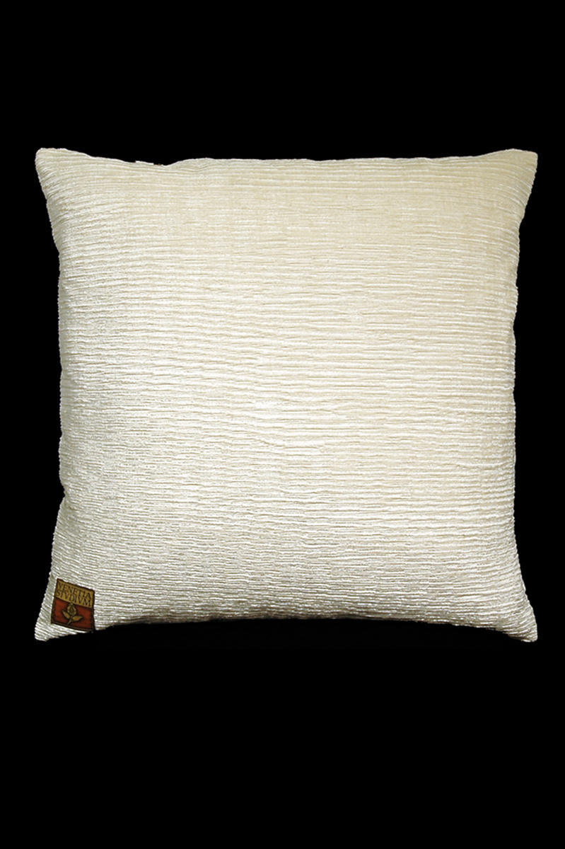 Fortuny Ottomano white printed velvet square cushion back