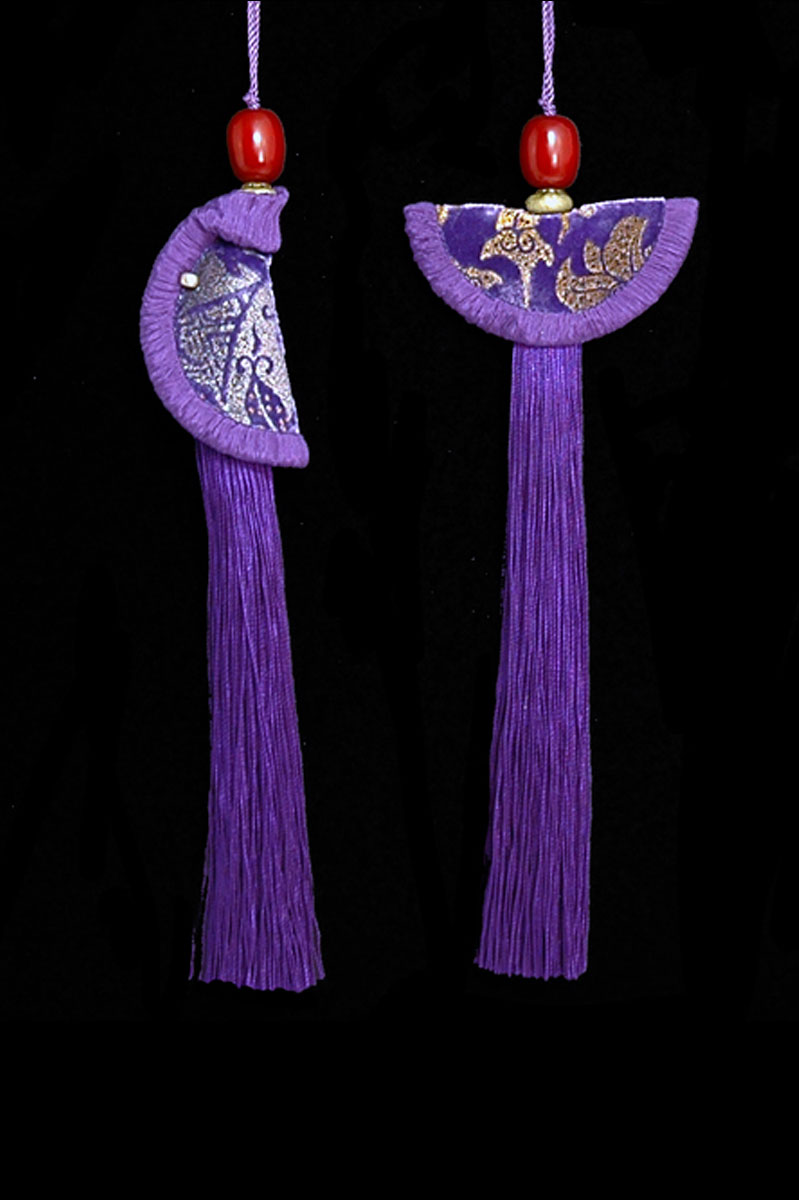 Venetia Studium couple of pansy blue Geisha & Samurai key tassels