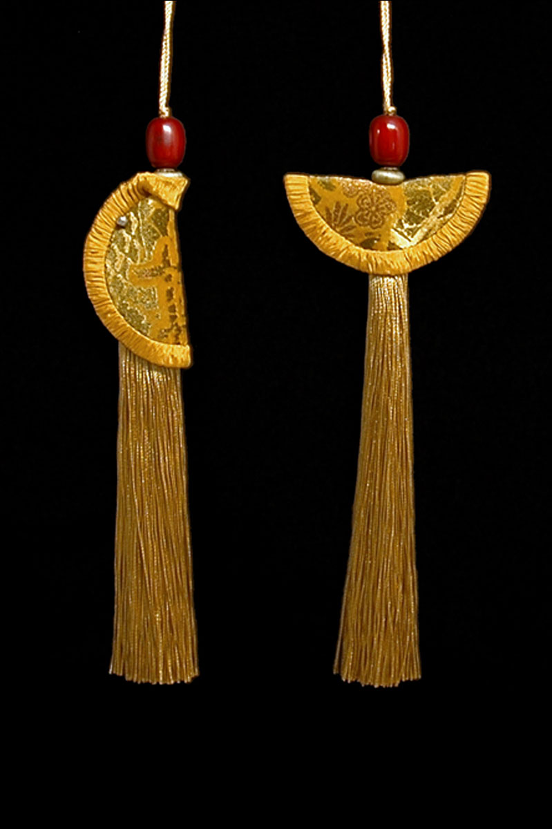 Venetia Studium couple of gold Geisha & Samurai key tassels