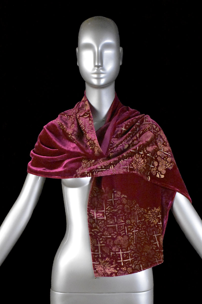 Printed velvet scarves with Murano glass beads